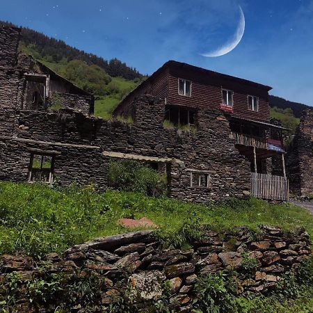 Raul Lushnu Darbaz Bed & Breakfast Mestia Dış mekan fotoğraf